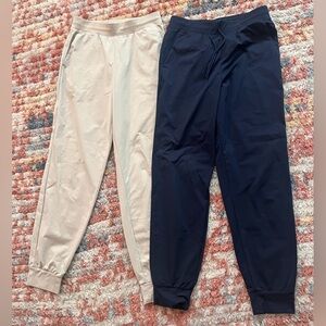 UNIQLO AIRism joggers